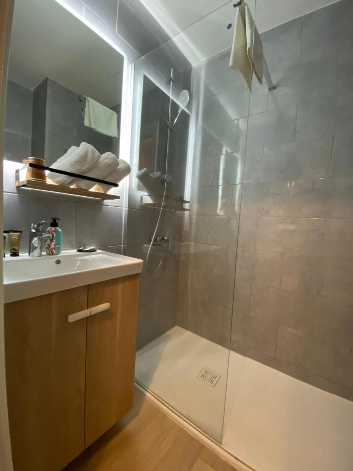 Studios & Chambres Aux Portes De Geneve Saint-Julien-en-Genevois Eksteriør bilde